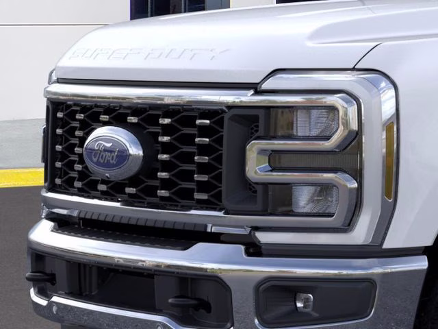 2026 Star White Metallic Tri-Coat Ford Super Duty F-350 DRW Lariat DRW 4X4 Truck