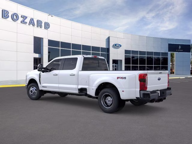 2026 Star White Metallic Tri-Coat Ford Super Duty F-350 DRW Lariat DRW 4X4 Truck