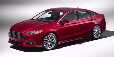 2016 White Platinum Clearcoat Metallic Ford Fusion SE FWD Sedan