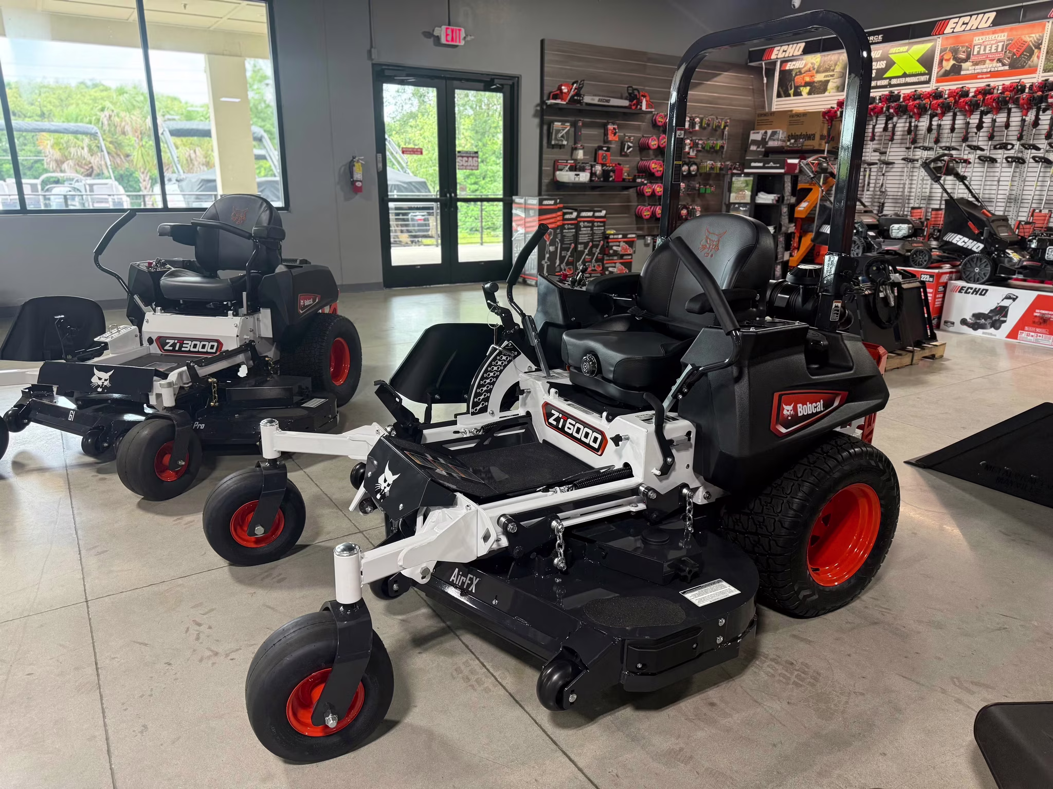 2025 - Bobcat ZT6000 Series ZT6061 Lawn Mower