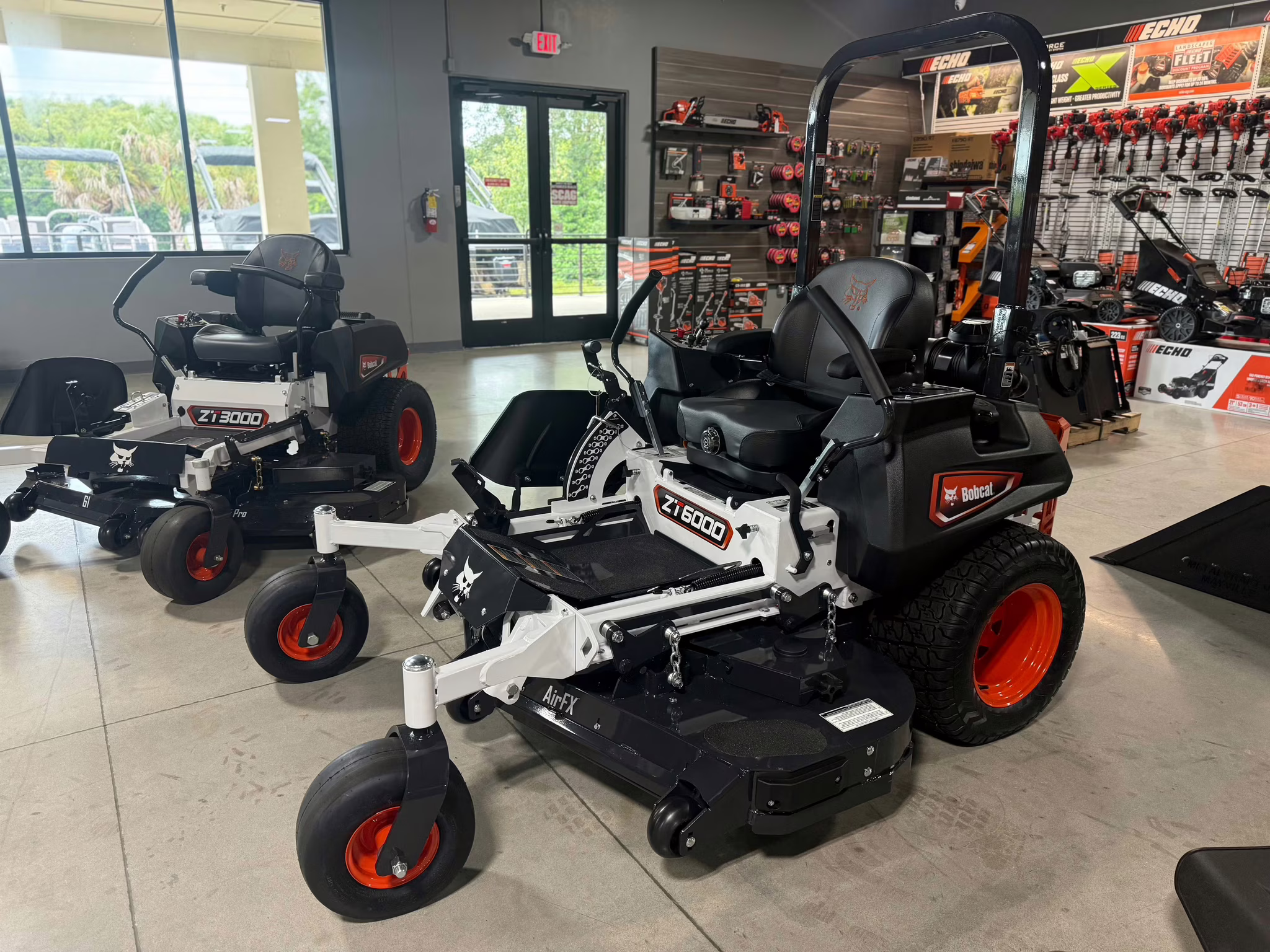 2025 - Bobcat ZT6000 Series ZT6061 Lawn Mower