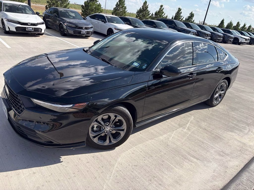 2024 Crystal Black Pearl Honda Accord Hybrid EX-L FWD Sedan