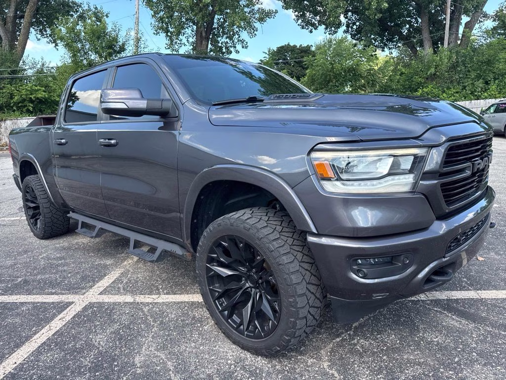 2019 Granite Crystal Metallic Clearcoat Ram 1500 Laramie 4X4 Truck