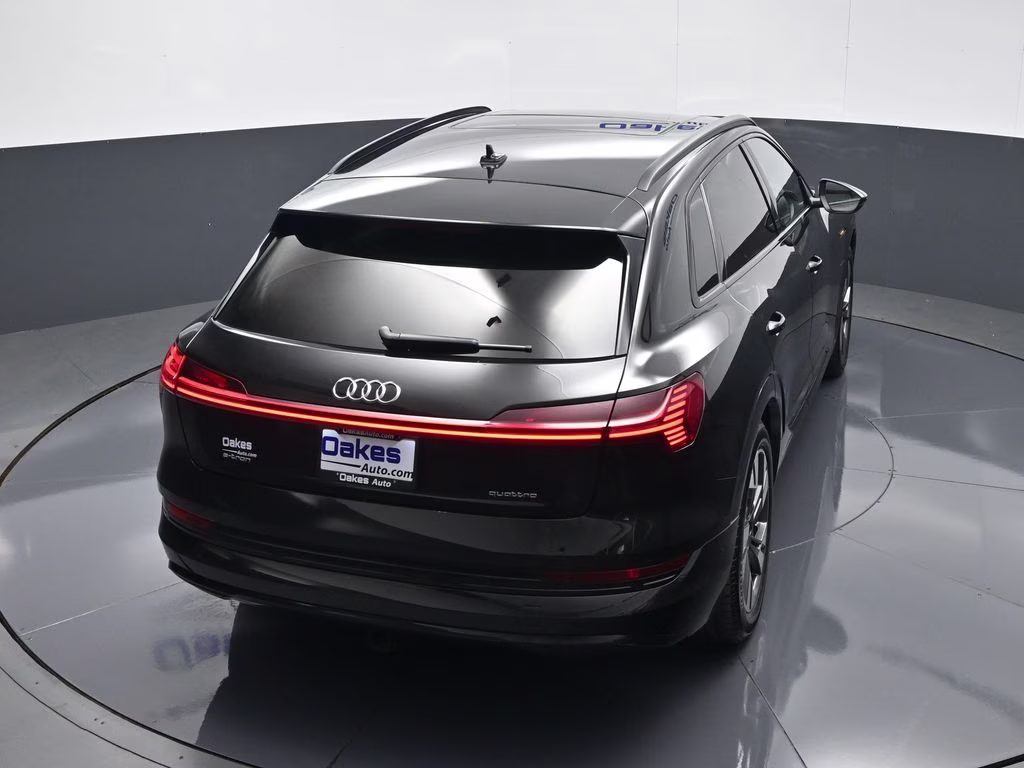 2022 Black Metallic Audi e-tron Premium AWD SUV
