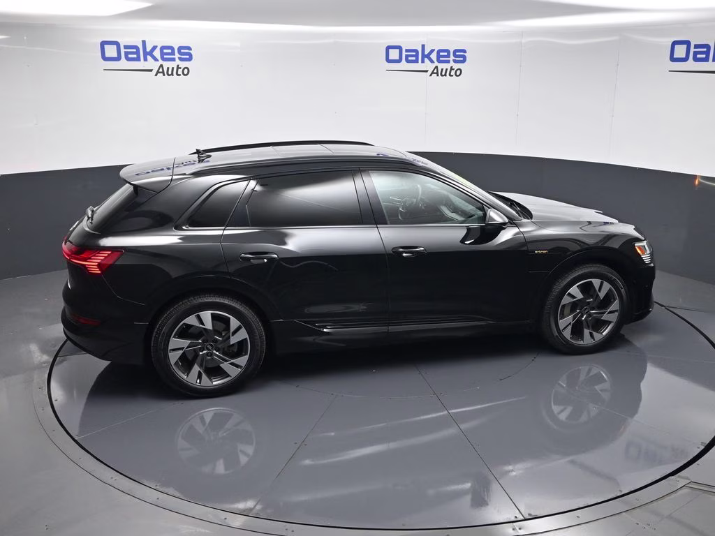 2022 Black Metallic Audi e-tron Premium AWD SUV