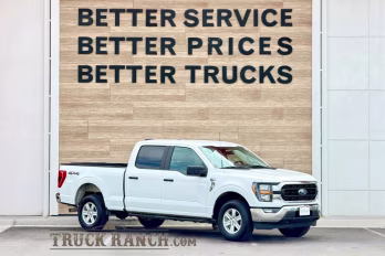 2023 Oxford White Ford F-150 XLT 4X4 Truck