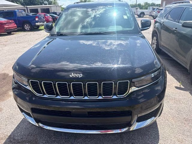 2022 Diamond Black Jeep Grand Cherokee L Limited 4X4 SUV