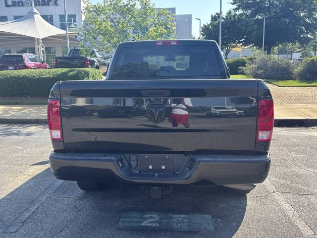 2019 Brilliant Black Crystal Pearlcoat Ram 1500 Classic Express RWD Truck