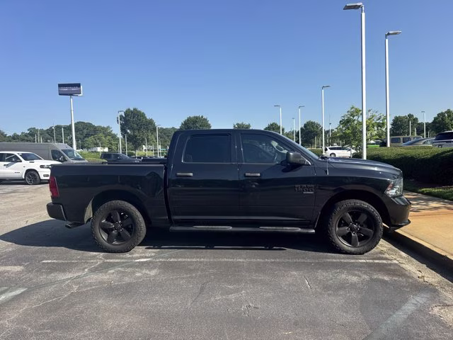 2019 Brilliant Black Crystal Pearlcoat Ram 1500 Classic Express RWD Truck