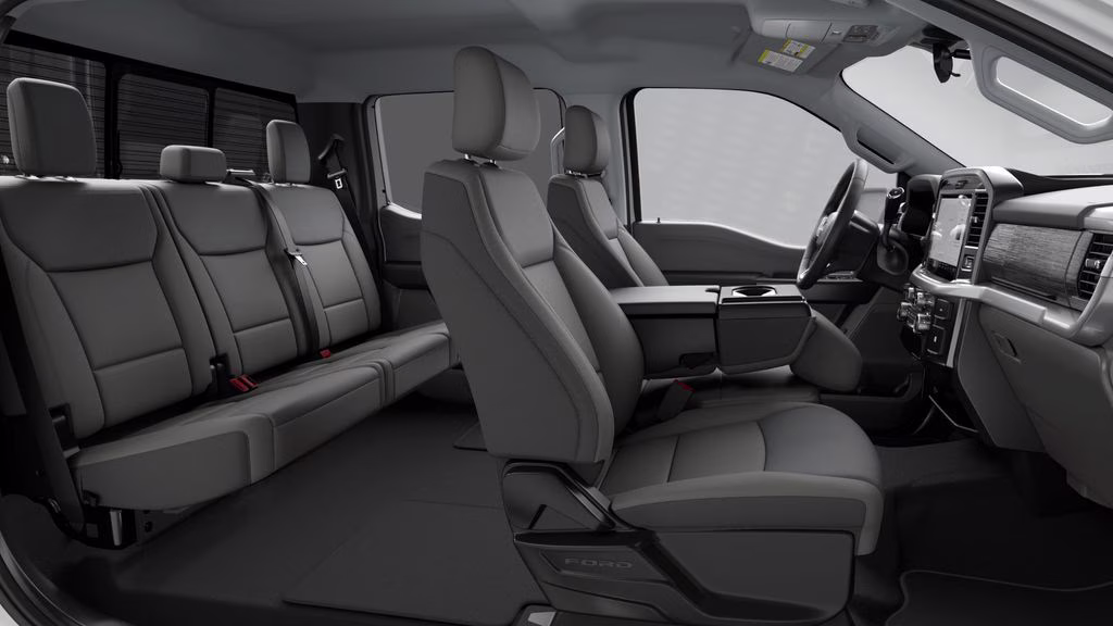 2026 Oxford White Ford F-150 XLT 4X4 Truck