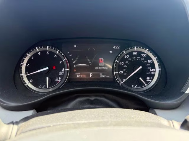 2021 Magnetic Gray Metallic Toyota Highlander XLE AWD SUV