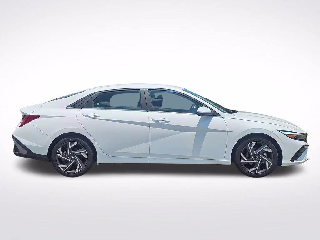 2025 Serenity White Hyundai Elantra SEL Convenience FWD Sedan