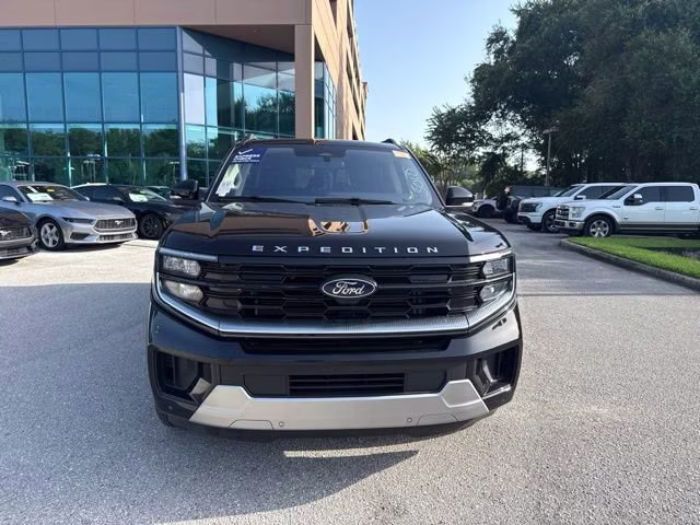 2025 Agate Black Metallic Ford Expedition Max Platinum 4X4 SUV
