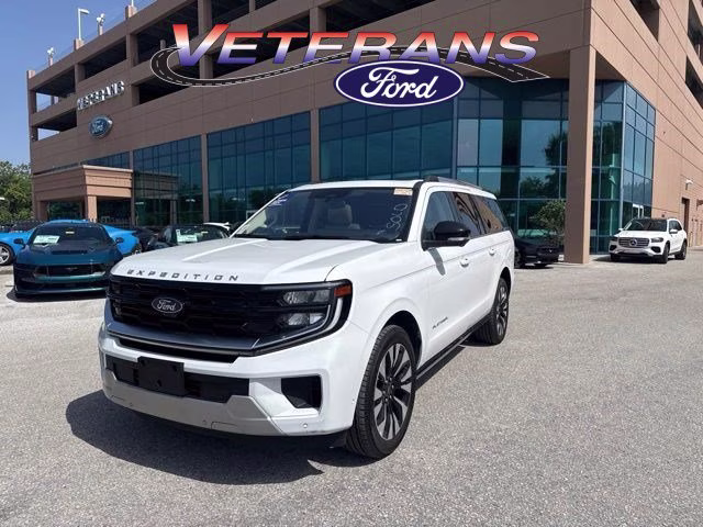 2025 Oxford White Ford Expedition Max Platinum 4X4 SUV