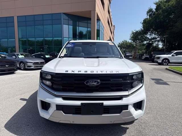 2025 Oxford White Ford Expedition Max Platinum 4X4 SUV