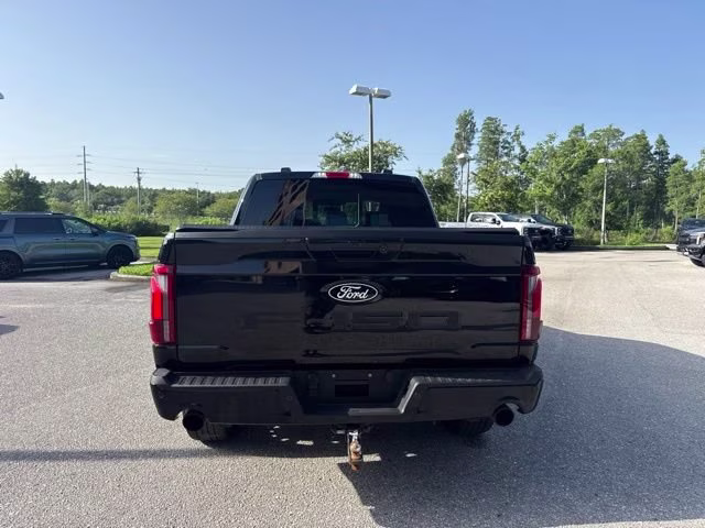 2024 Agate Black Metallic Ford F-150 LARIAT Crew Cab Pickup 4X4 Truck