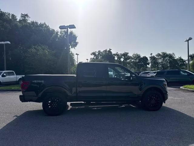 2024 Agate Black Metallic Ford F-150 LARIAT Crew Cab Pickup 4X4 Truck
