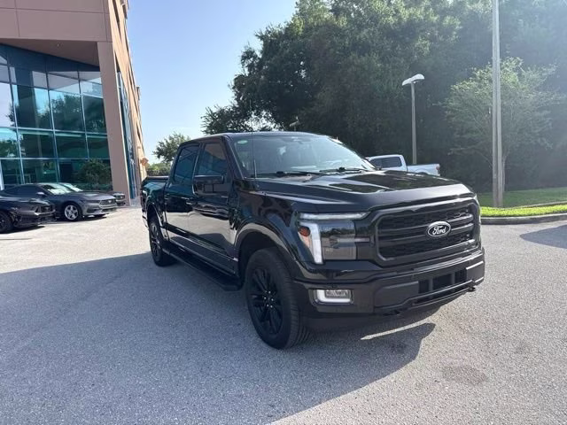 2024 Agate Black Metallic Ford F-150 LARIAT Crew Cab Pickup 4X4 Truck