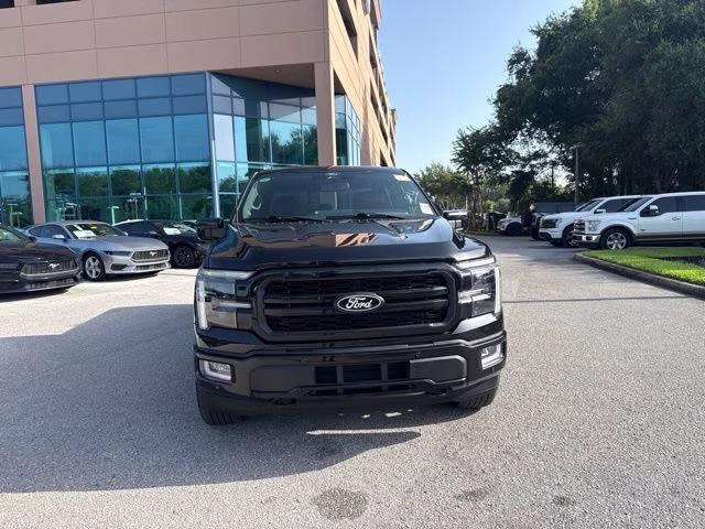 2024 Agate Black Metallic Ford F-150 LARIAT Crew Cab Pickup 4X4 Truck