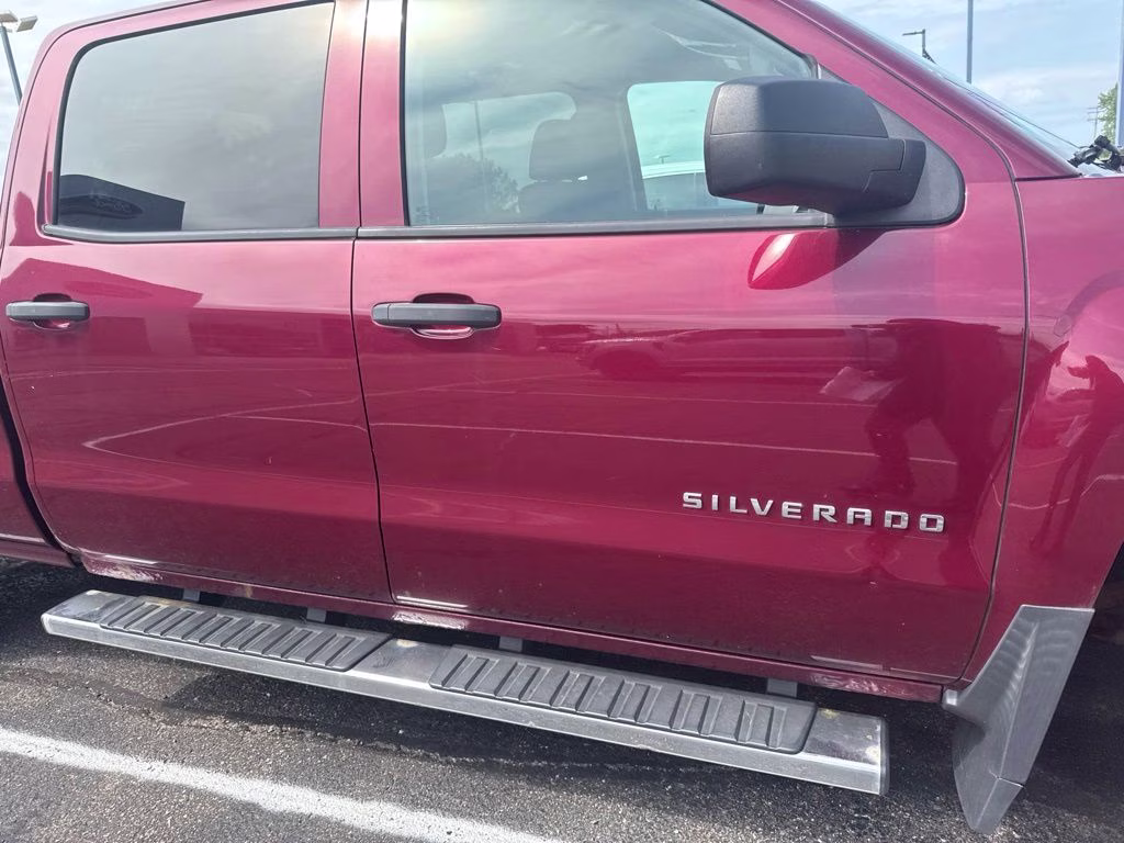 2014 Deep Ruby Metallic Chevrolet Silverado 1500 LT1 w/Preferred Equipt 4X4 Truck