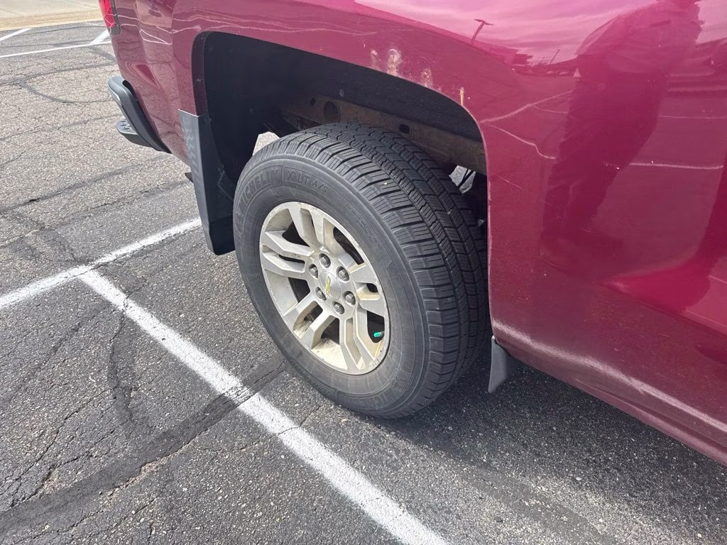 2014 Deep Ruby Metallic Chevrolet Silverado 1500 LT1 w/Preferred Equipt 4X4 Truck