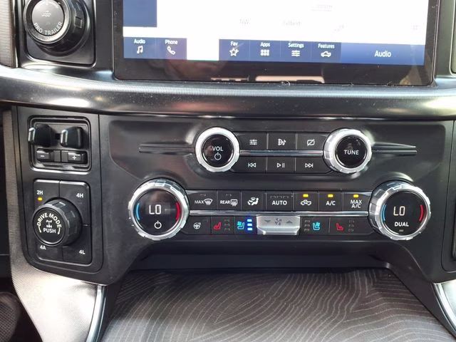 2021 Silver Metallic Ford F-150 Platinum 4X4 Truck