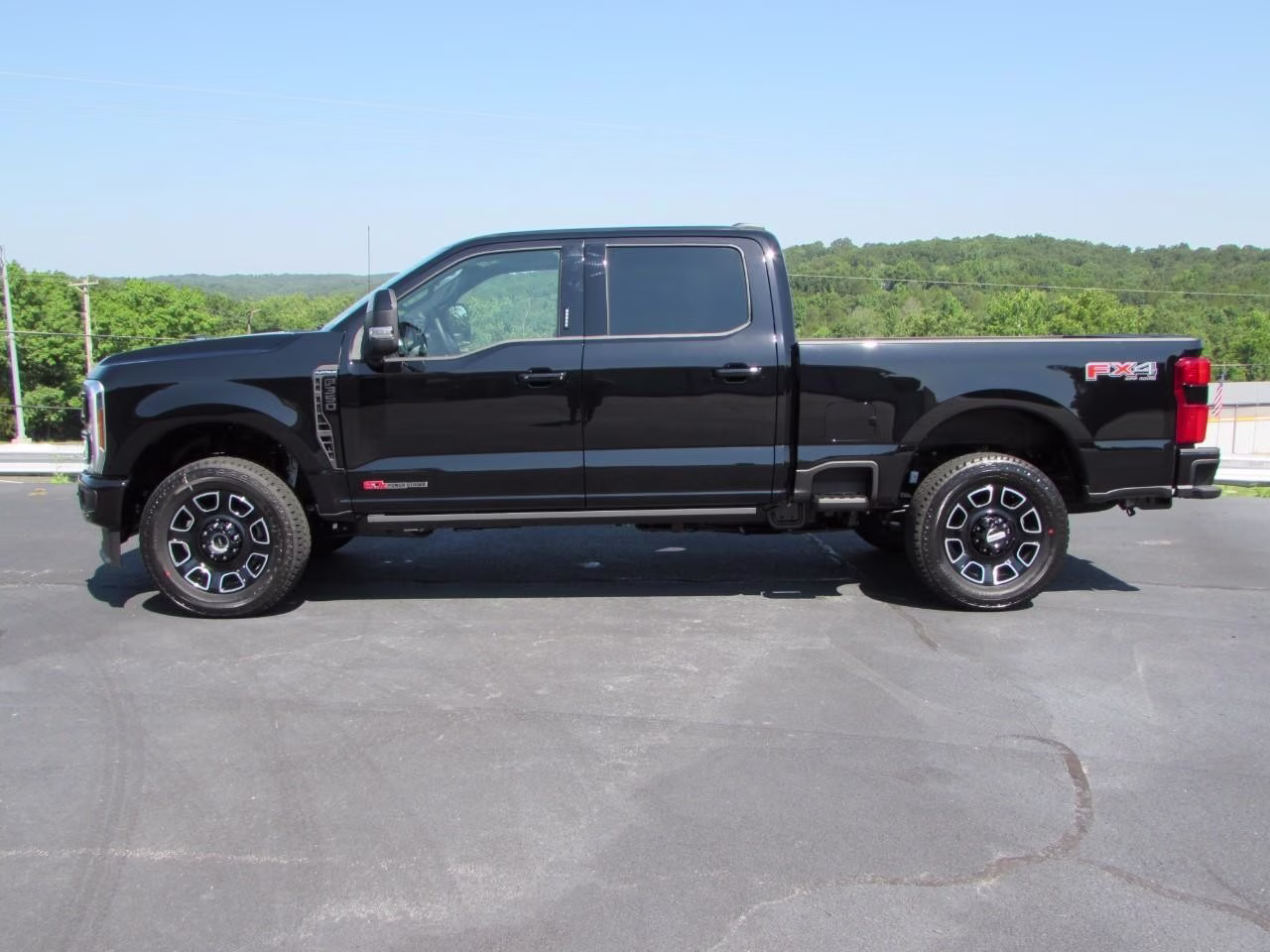 2026 Agate Black Metallic Ford Super Duty F-350 SRW 4WD Crew Cab Box 4X4 Truck