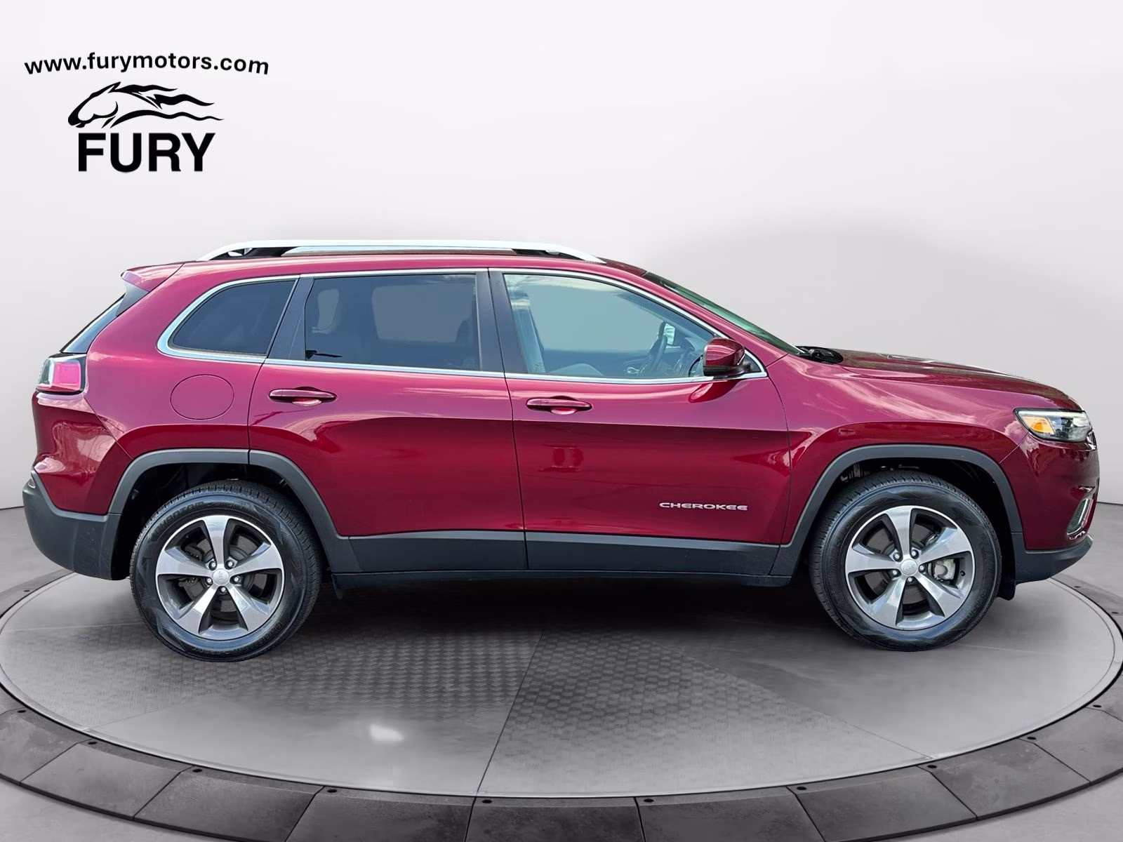 Used 2019 Jeep Cherokee Limited with VIN 1C4PJMDX0KD125330 for sale in South Saint Paul, Minnesota