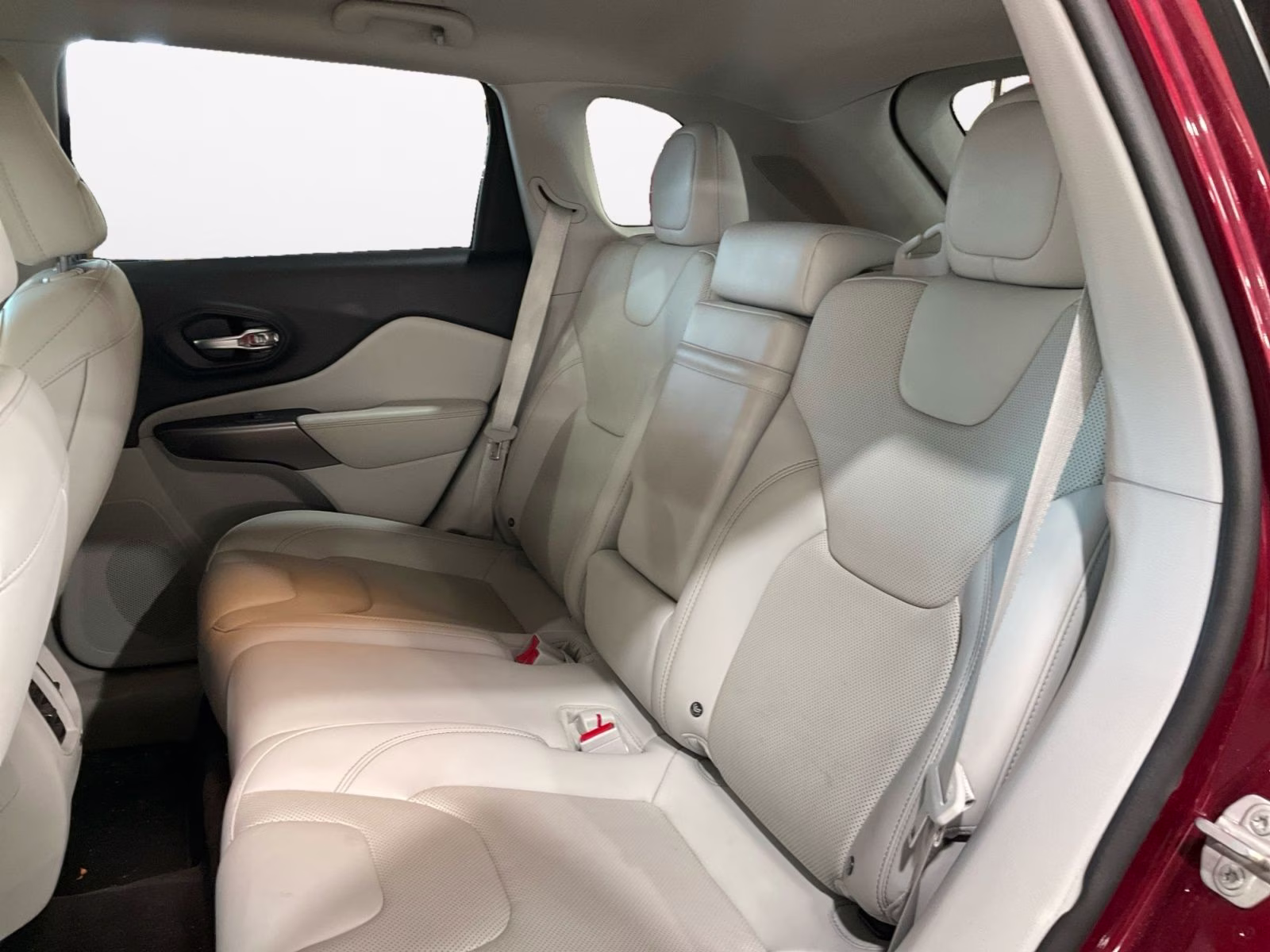 2019 Velvet Red Pearlcoat Jeep Cherokee Limited 4X4 SUV