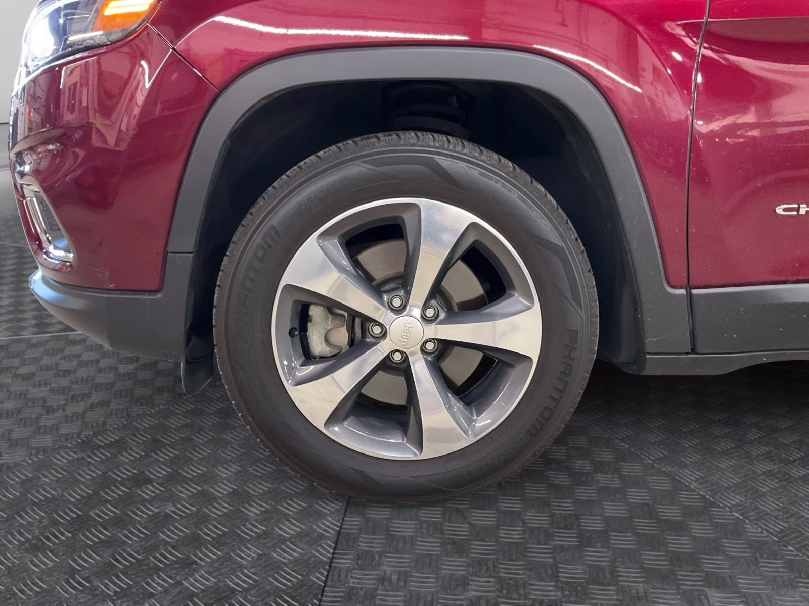 2019 Velvet Red Pearlcoat Jeep Cherokee Limited 4X4 SUV