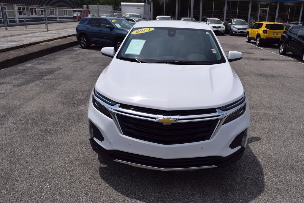 2024 Summit White Chevrolet Equinox LT AWD SUV