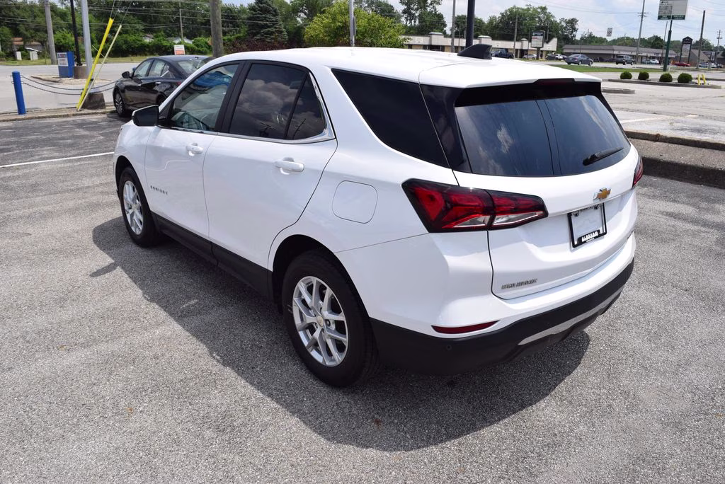 2024 Summit White Chevrolet Equinox LT AWD SUV