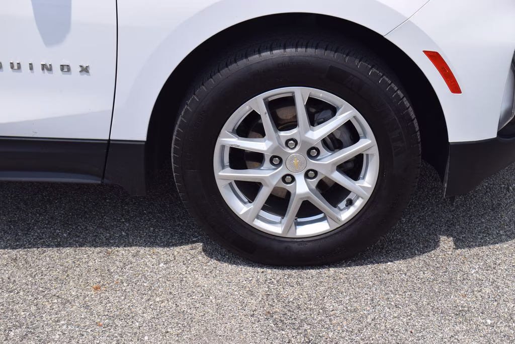 2024 Summit White Chevrolet Equinox LT AWD SUV