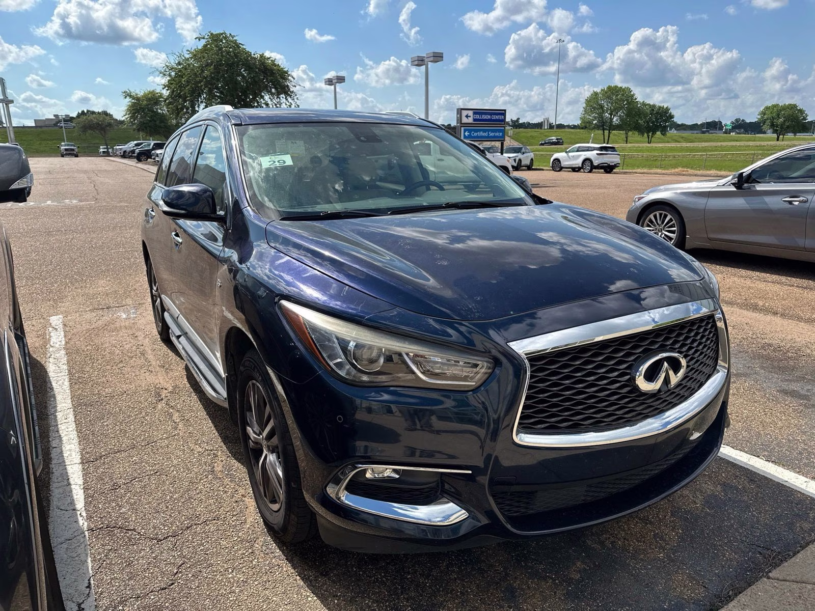 2017 Beige INFINITI QX60 Base FWD SUV