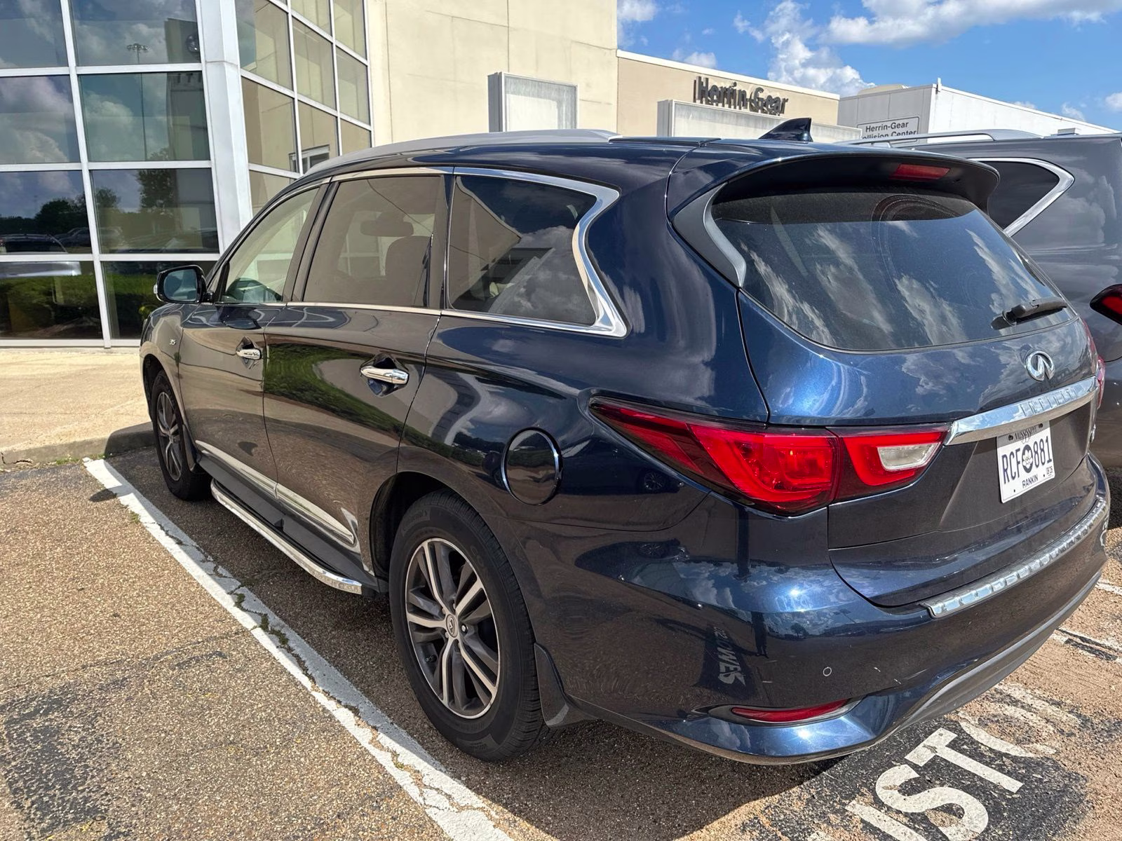 2017 Beige INFINITI QX60 Base FWD SUV