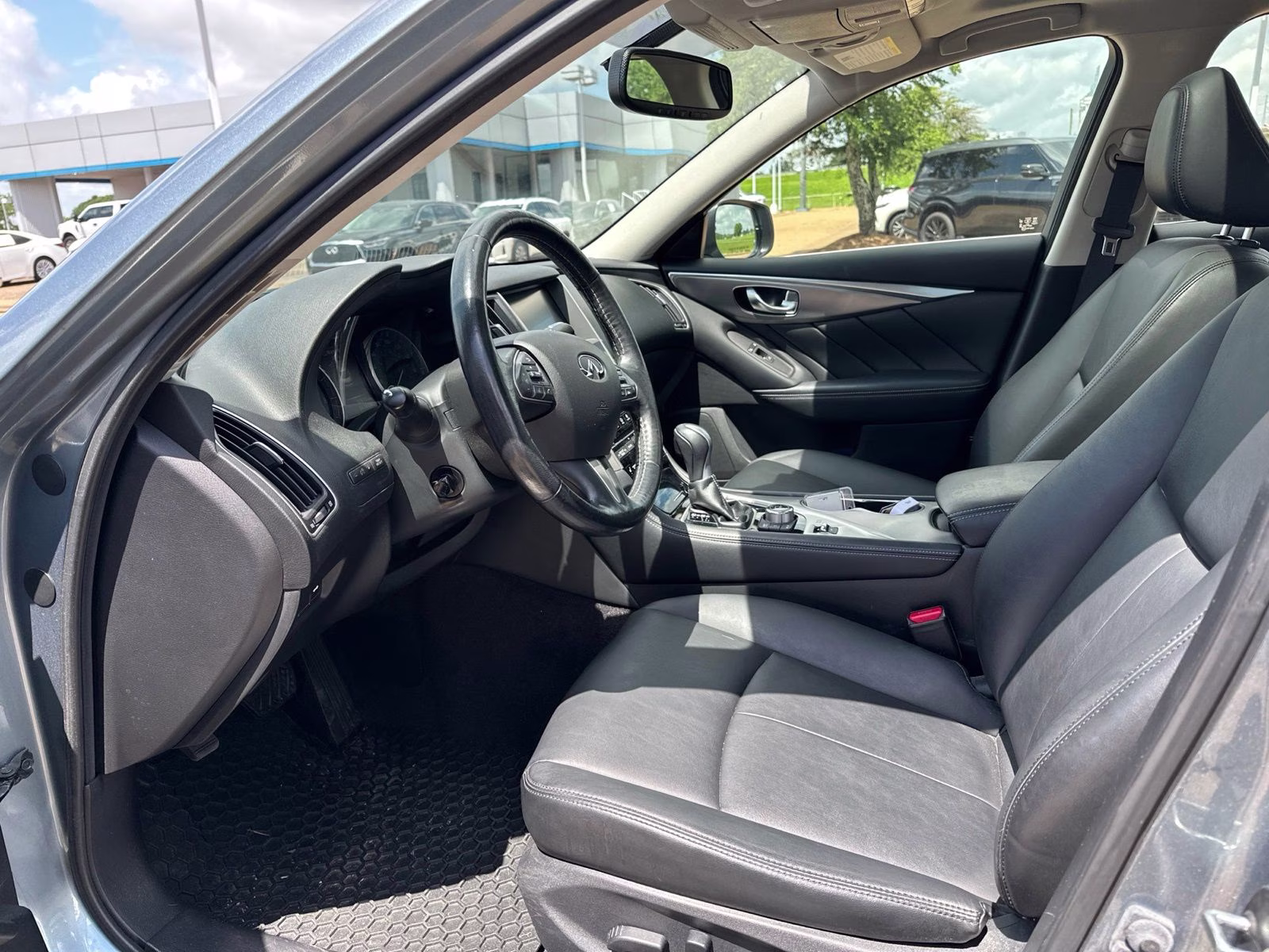 2016 Blue INFINITI Q50 3.0t Premium RWD Sedan