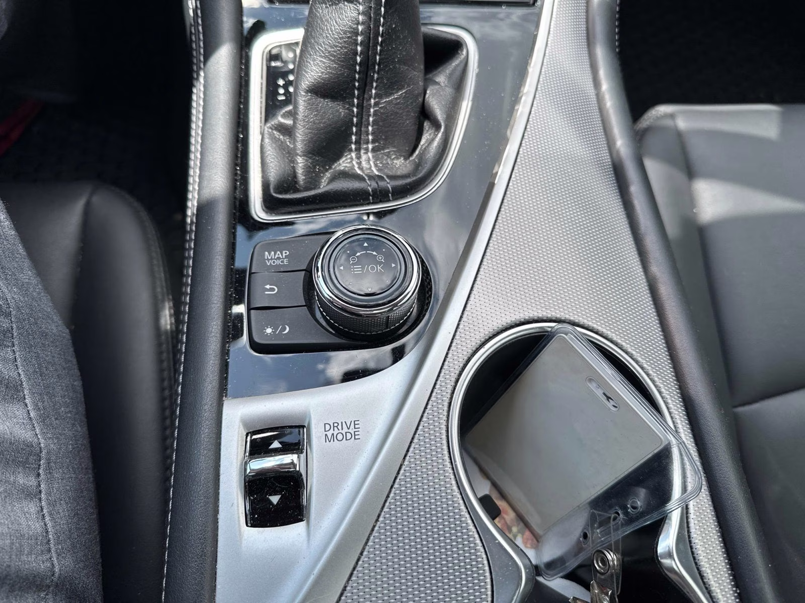 2016 Blue INFINITI Q50 3.0t Premium RWD Sedan