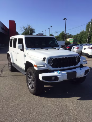 2024 Bright White Clearcoat Jeep Wrangler High Altitude 4xe 4X4 SUV
