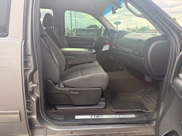 2009 Graystone Metallic Chevrolet Silverado 1500 LT 4X4 Truck