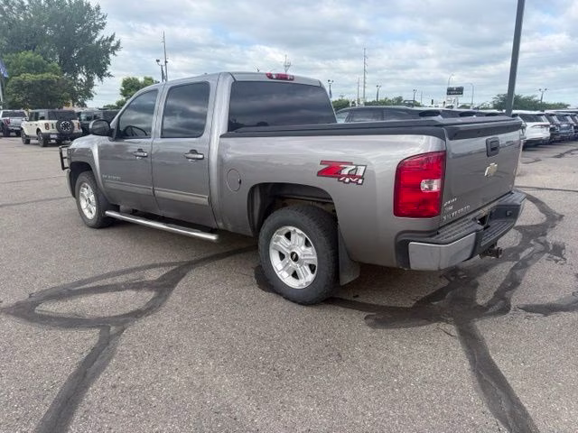 2009 Graystone Metallic Chevrolet Silverado 1500 LT 4X4 Truck
