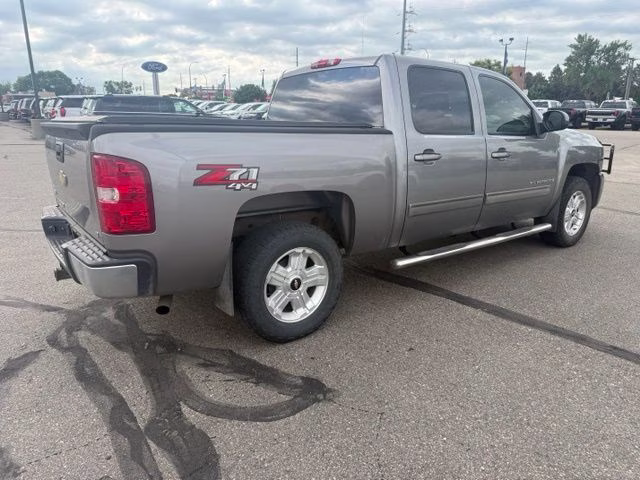 2009 Graystone Metallic Chevrolet Silverado 1500 LT 4X4 Truck