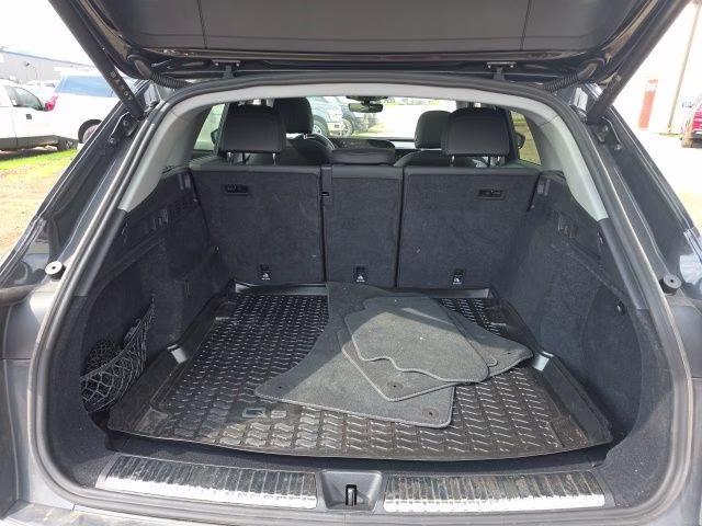 2025 Tambora Gray Metallic Audi Q5 2.0T Premium AWD SUV