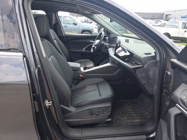 2025 Tambora Gray Metallic Audi Q5 2.0T Premium AWD SUV