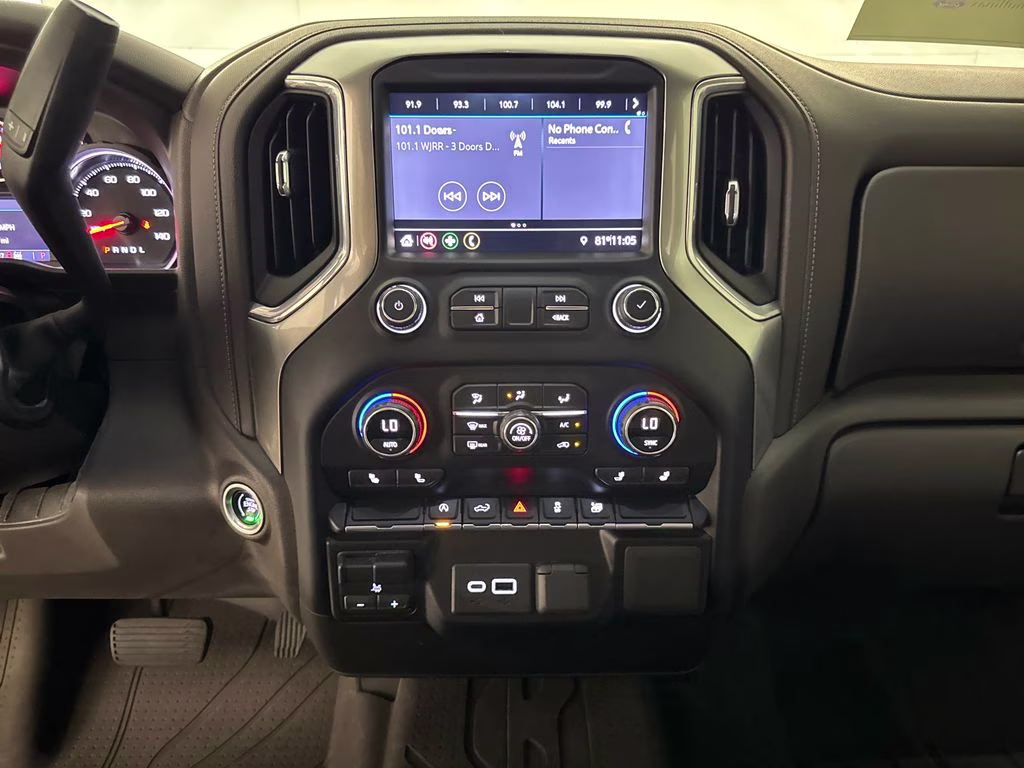 2021 Shadow Gray Metallic Chevrolet Silverado 1500 LT 4X4 Truck