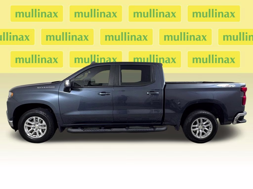 2021 Shadow Gray Metallic Chevrolet Silverado 1500 LT 4X4 Truck