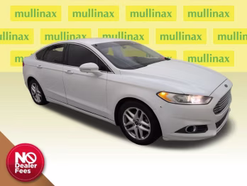 2014 Oxford White Ford Fusion SE FWD Sedan