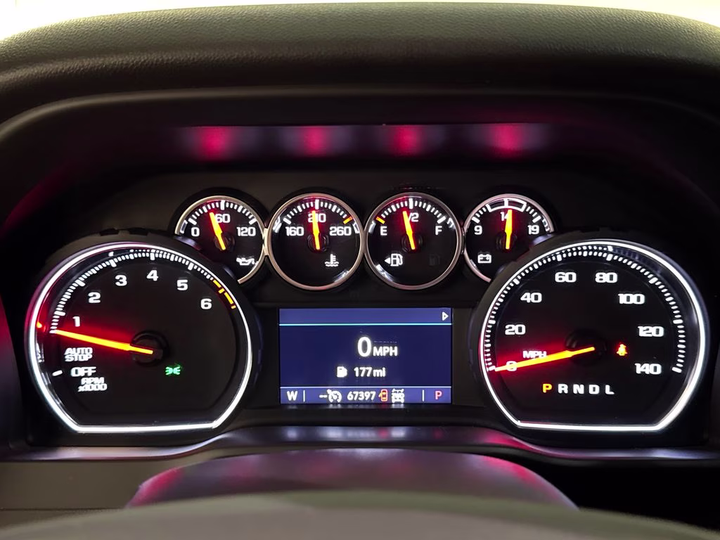 2021 Shadow Gray Metallic Chevrolet Silverado 1500 LT 4X4 Truck