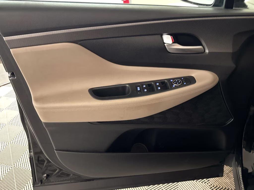 2019 Twilight Black Hyundai Santa Fe SE FWD SUV