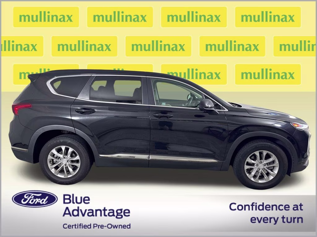 2019 Twilight Black Hyundai Santa Fe SE FWD SUV