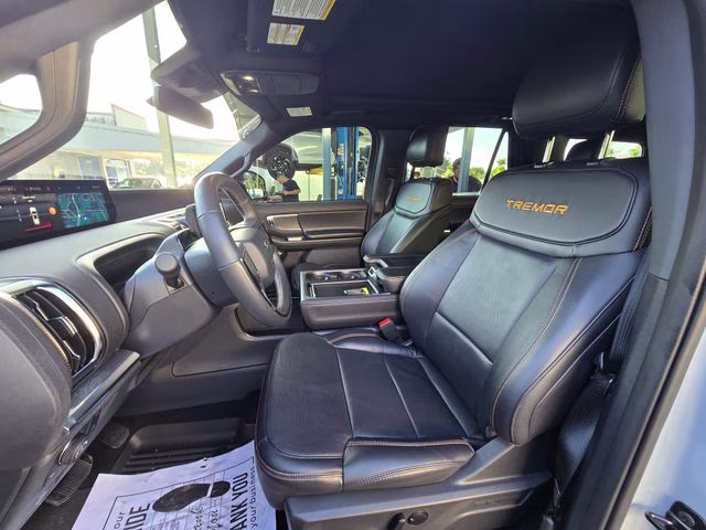 2025 Gray Metallic Ford Expedition Tremor 4X4 SUV